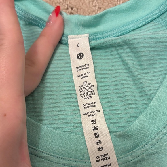 Lululemon Athletica Teal Short Sleeve Top - Picture 2 of 3